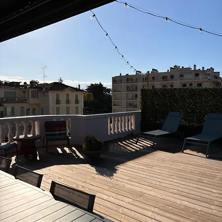 Superbe Art Deco Avec Roof