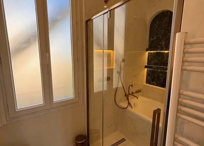 Superbe Art Deco Avec Roof Cannes