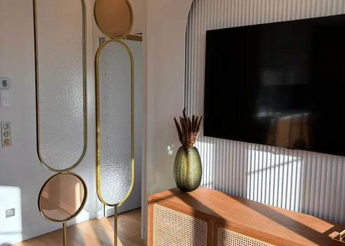 Superbe Art Deco Avec Roof Cannes