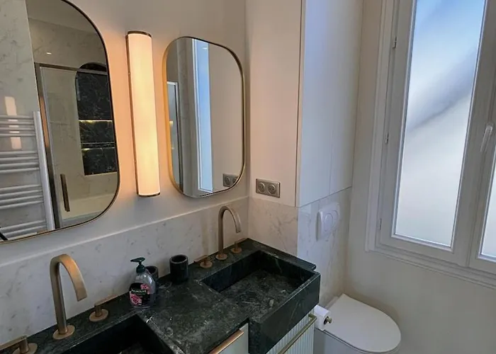 Superbe Art Deco Avec Roof * Cannes