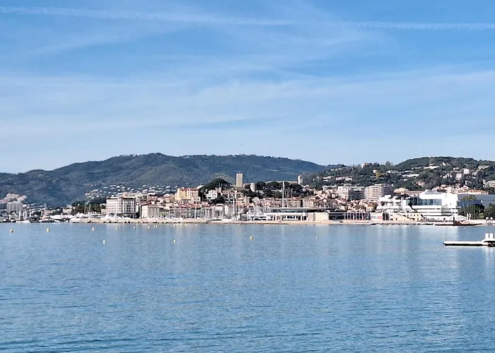 Superbe Art Deco Avec Roof Apartman